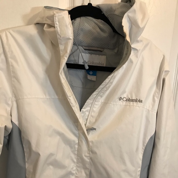 EUC Columbia Rain Jacket M - Picture 4 of 6